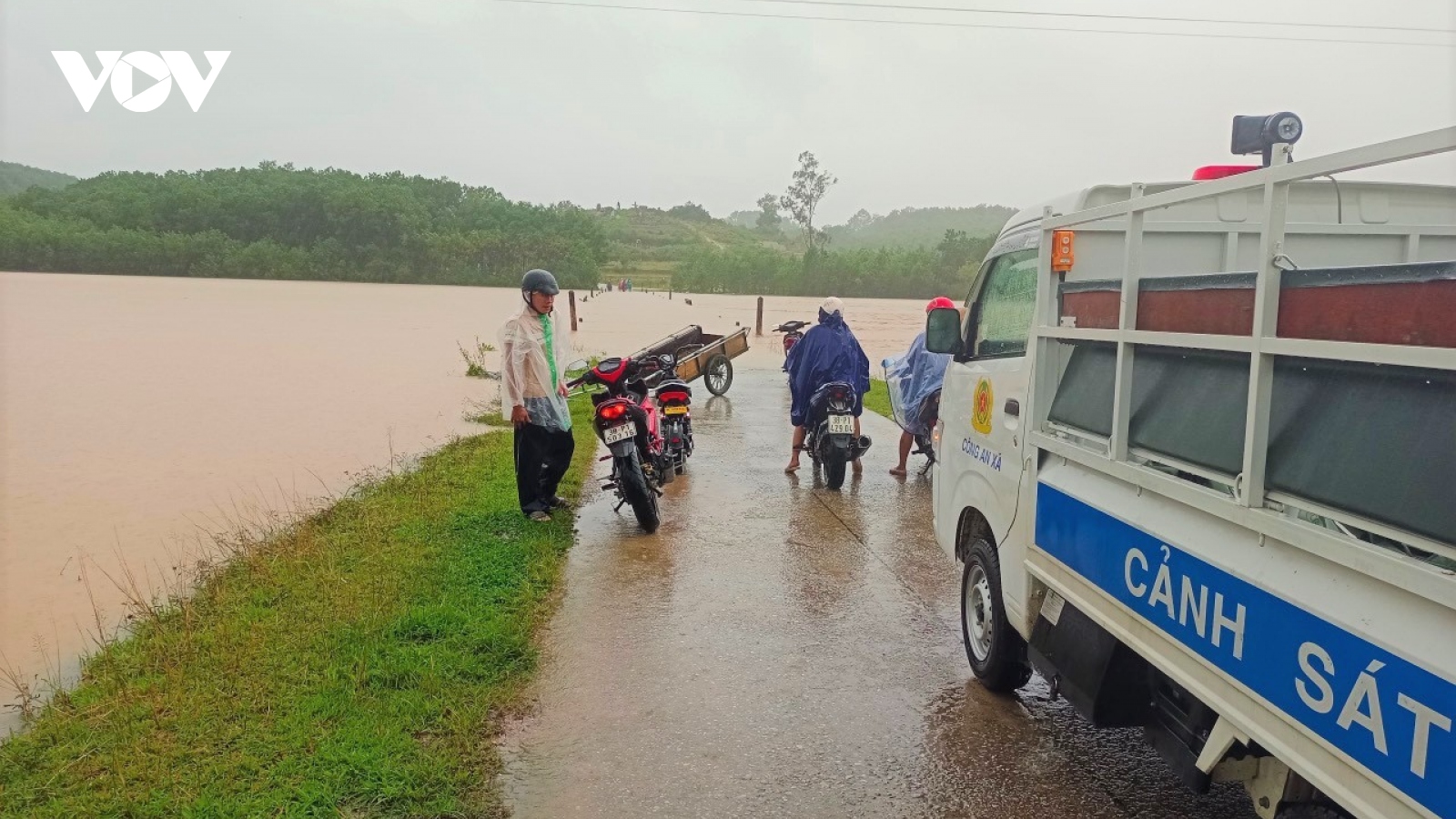 Hà Tĩnh tập trung khắc phục hậu quả mưa lũ tại Hương Khê