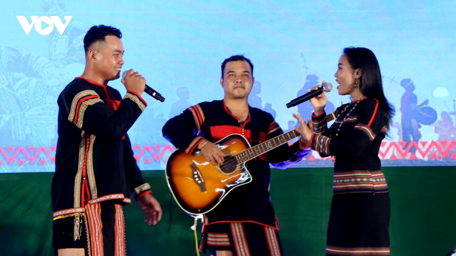 Thanh niên Đắk Lắk thi hát dân ca và diễn tấu nhạc cụ dân tộc