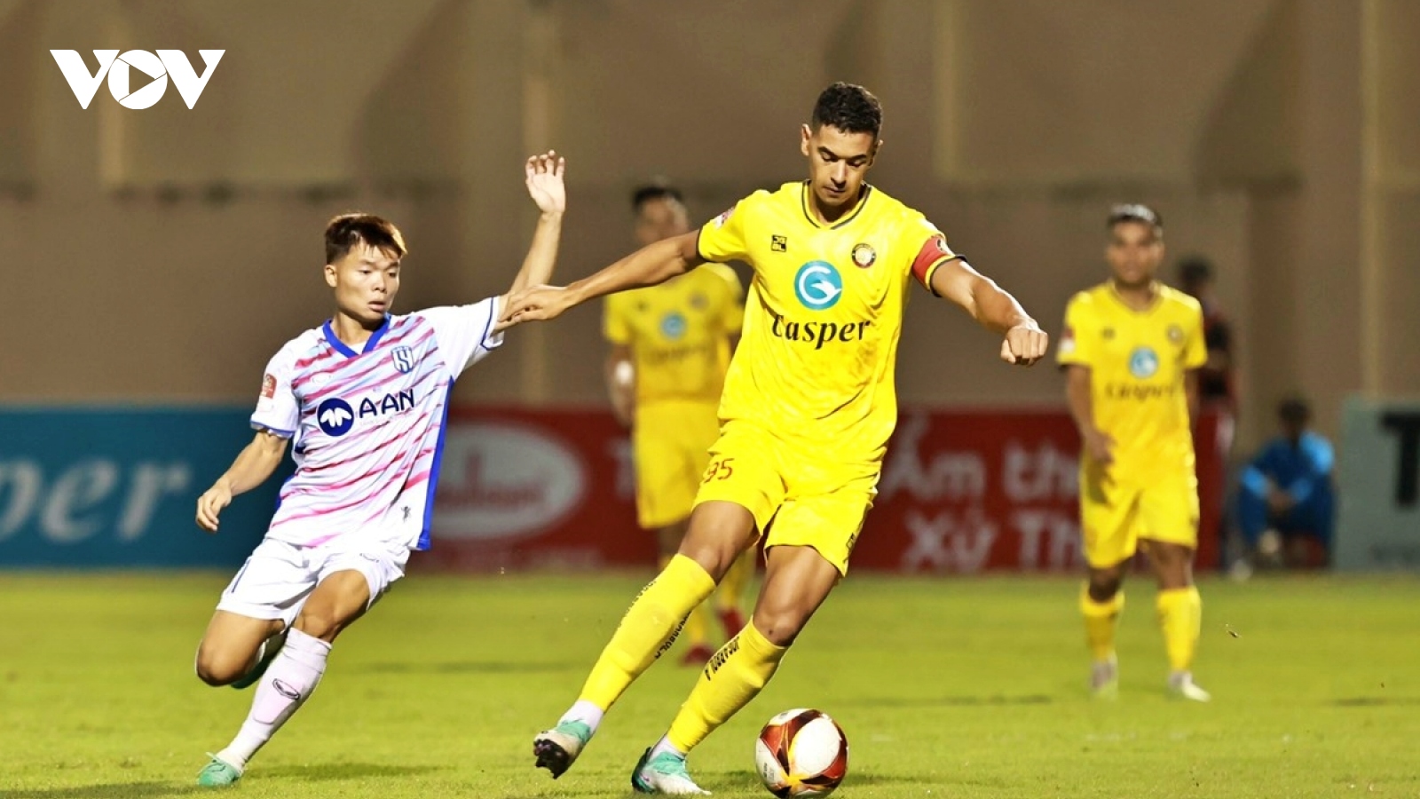 Kết quả vòng 3 V-League: Thanh Hóa 3-1 SLNA, Bình Dương thắng Hải Phòng