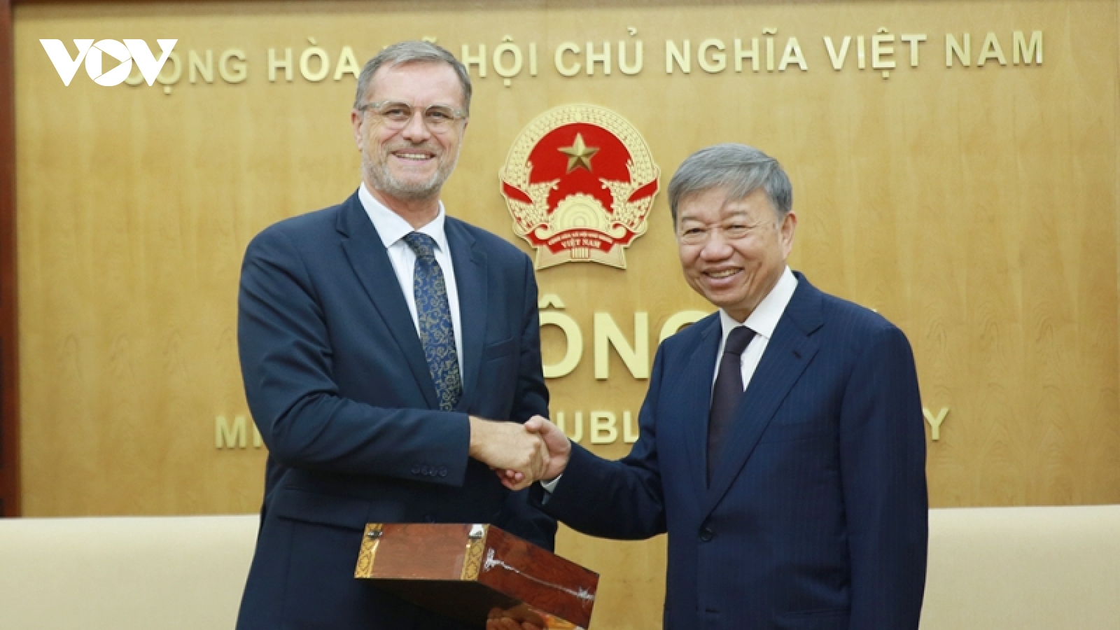 Bộ trưởng Tô Lâm tiếp Đại sứ Cộng hòa Pháp tại Việt Nam