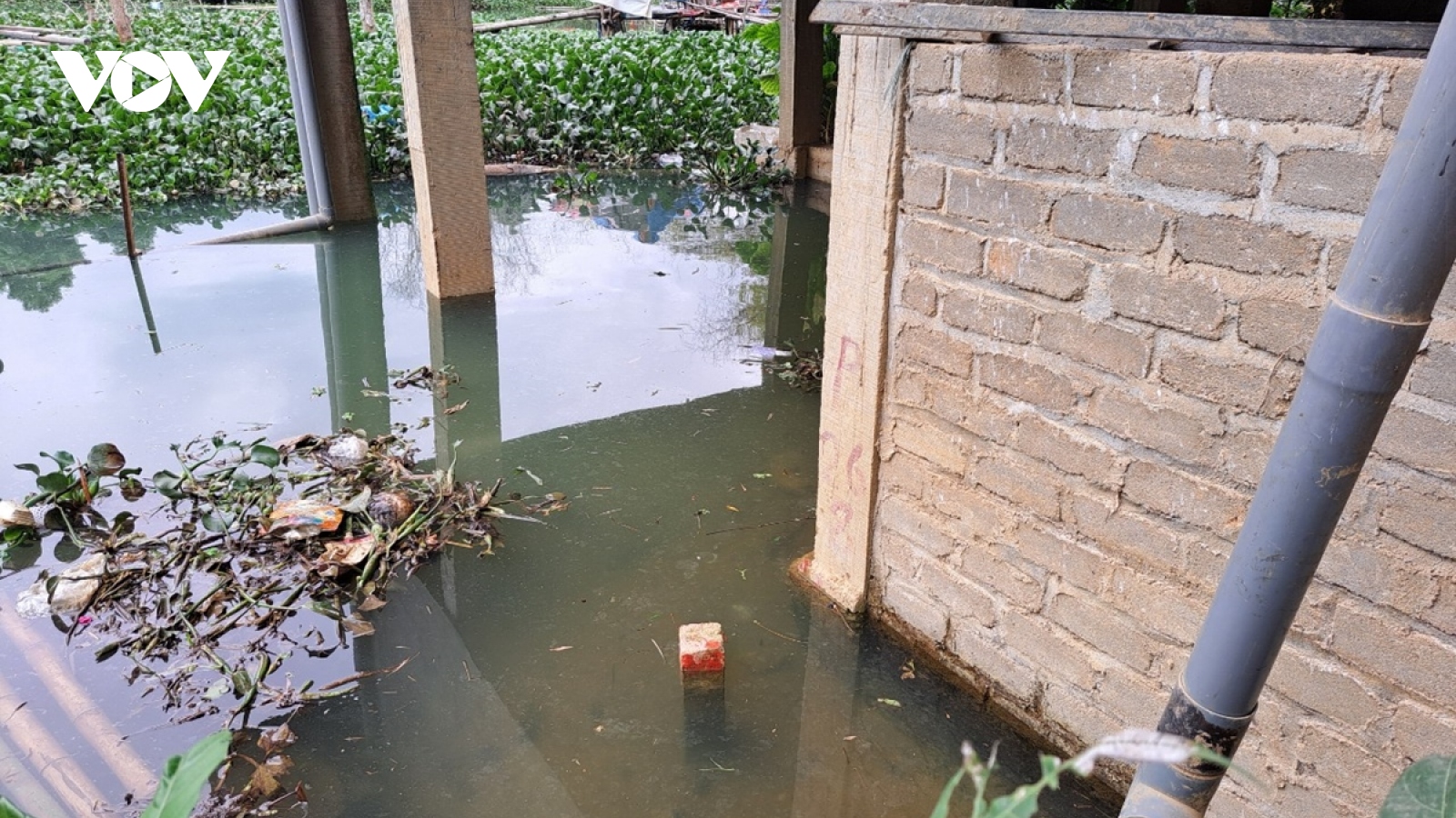 Hàng trăm hộ dân sống ven sông Chảy với nỗi lo sụt lún bởi thủy điện dâng nước