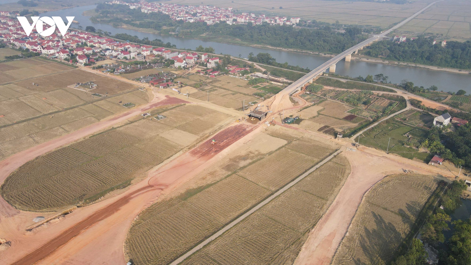 Hiện trạng cây cầu cụt trăm tỷ nối Hà Nội - Bắc Giang sắp được "hồi sinh"