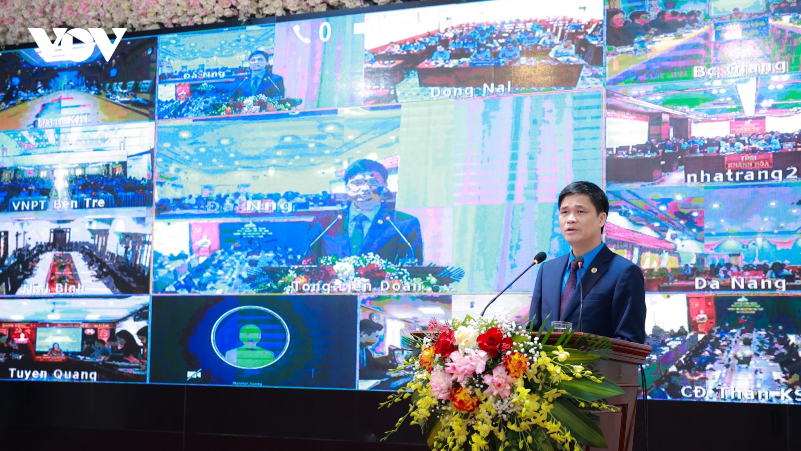 Cán bộ công đoàn nghiên cứu, học tập Nghị quyết Đại hội XIII Công đoàn Việt Nam