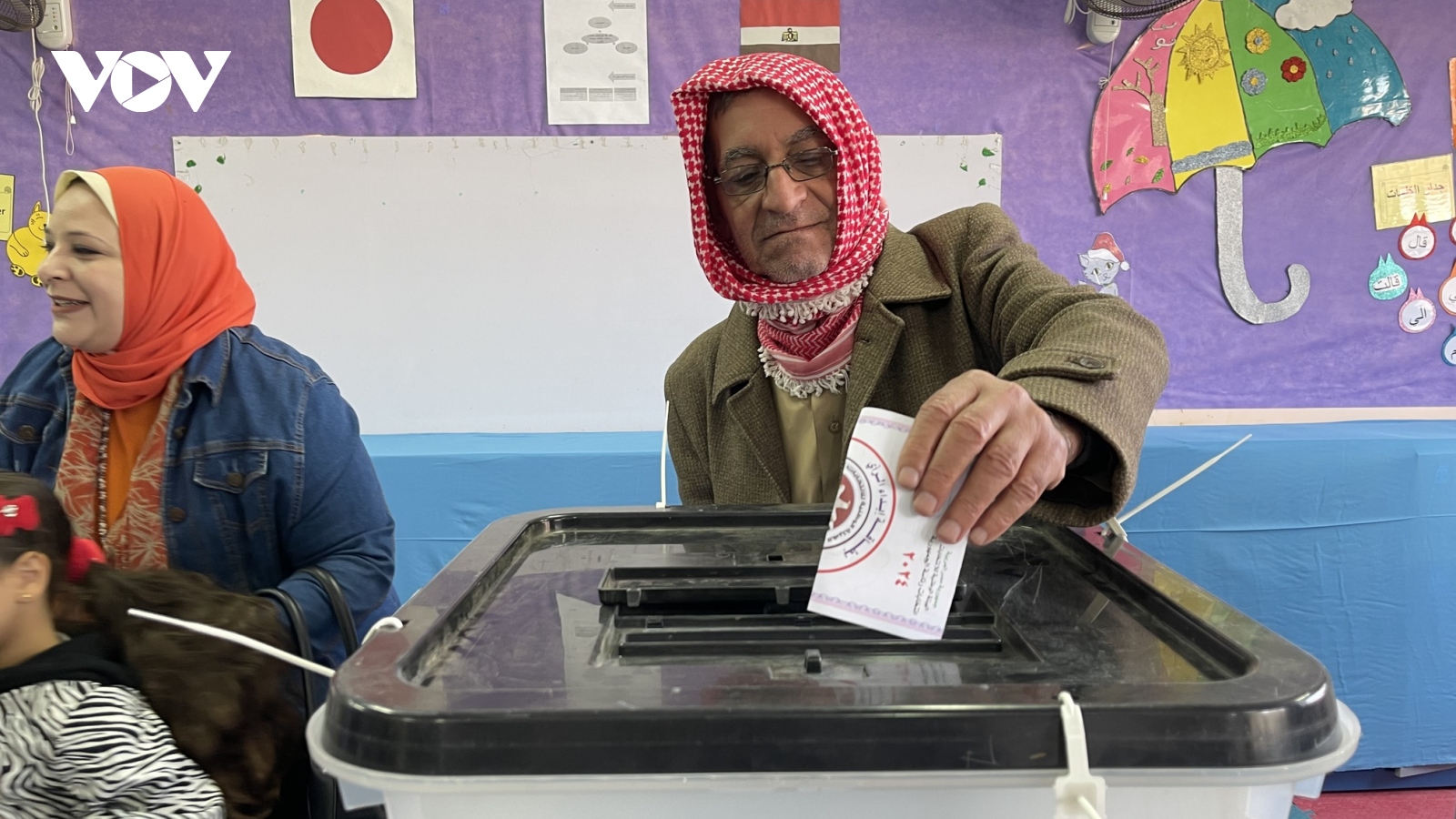 Bầu cử Tổng thống Ai Cập: Tiến trình bỏ phiếu chính thức bắt đầu