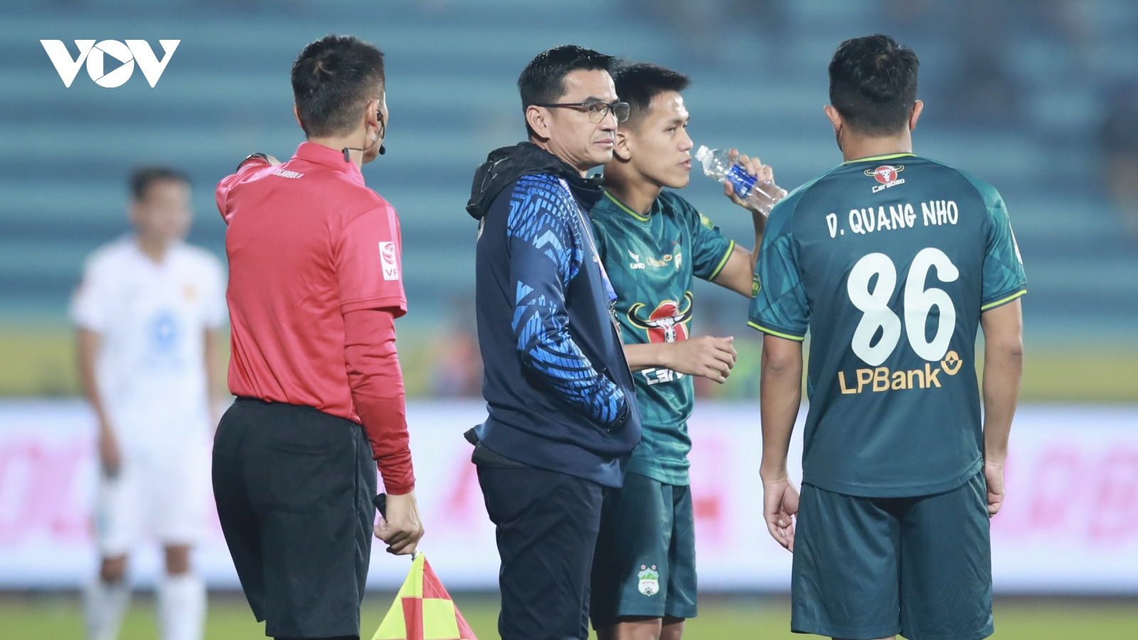 HLV Kiatisuk: “HAGL may mắn khi chỉ thua Nam Định 3 bàn”