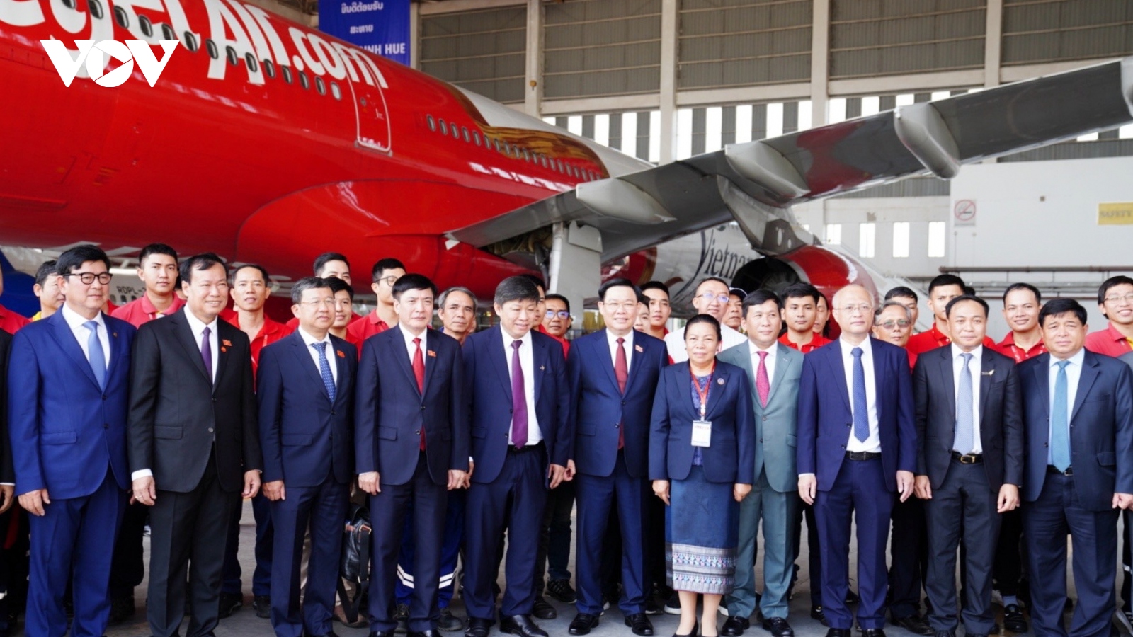 Chủ tịch Quốc hội dự Lễ ký kết hợp tác hàng không giữa Vietjet và Lao Airlines