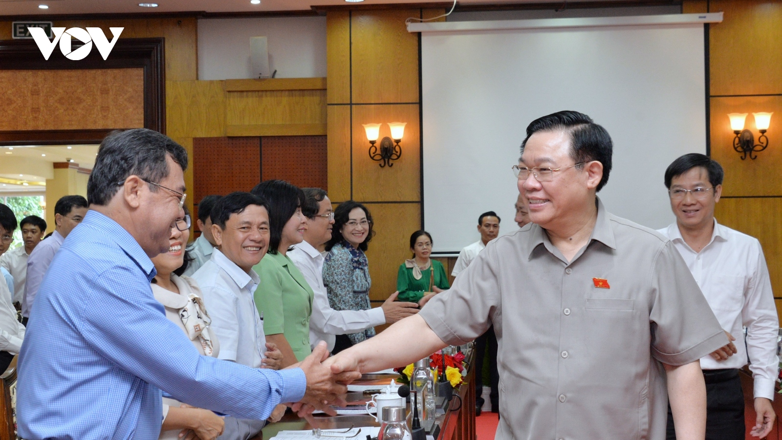 Chủ tịch Quốc hội làm việc tại Tây Ninh, thắp hương tưởng nhớ liệt sĩ Đồi 82