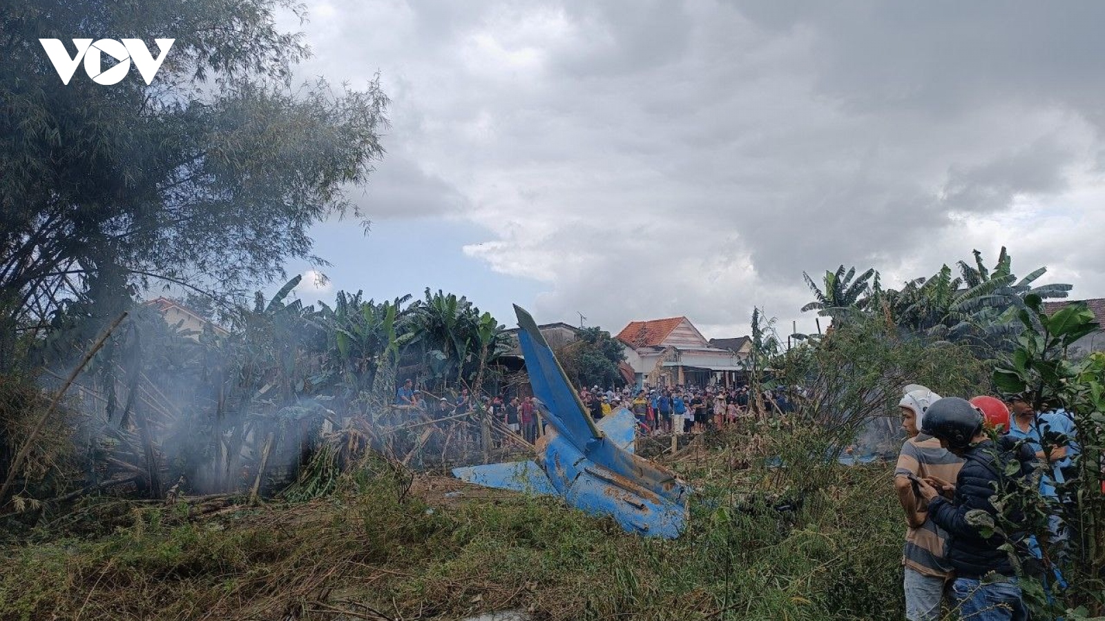 Vụ rơi máy bay Su-22 ở Quảng Nam: Chính quyền sửa chữa nhà cho dân trước Tết