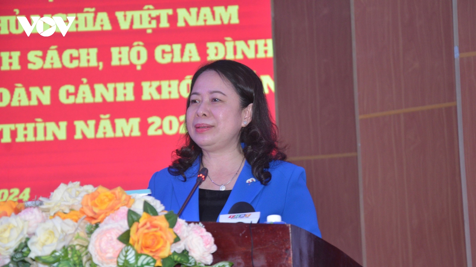 Phó Chủ tịch nước Võ Thị Ánh Xuân thăm, tặng quà Tết tại tỉnh Bến Tre