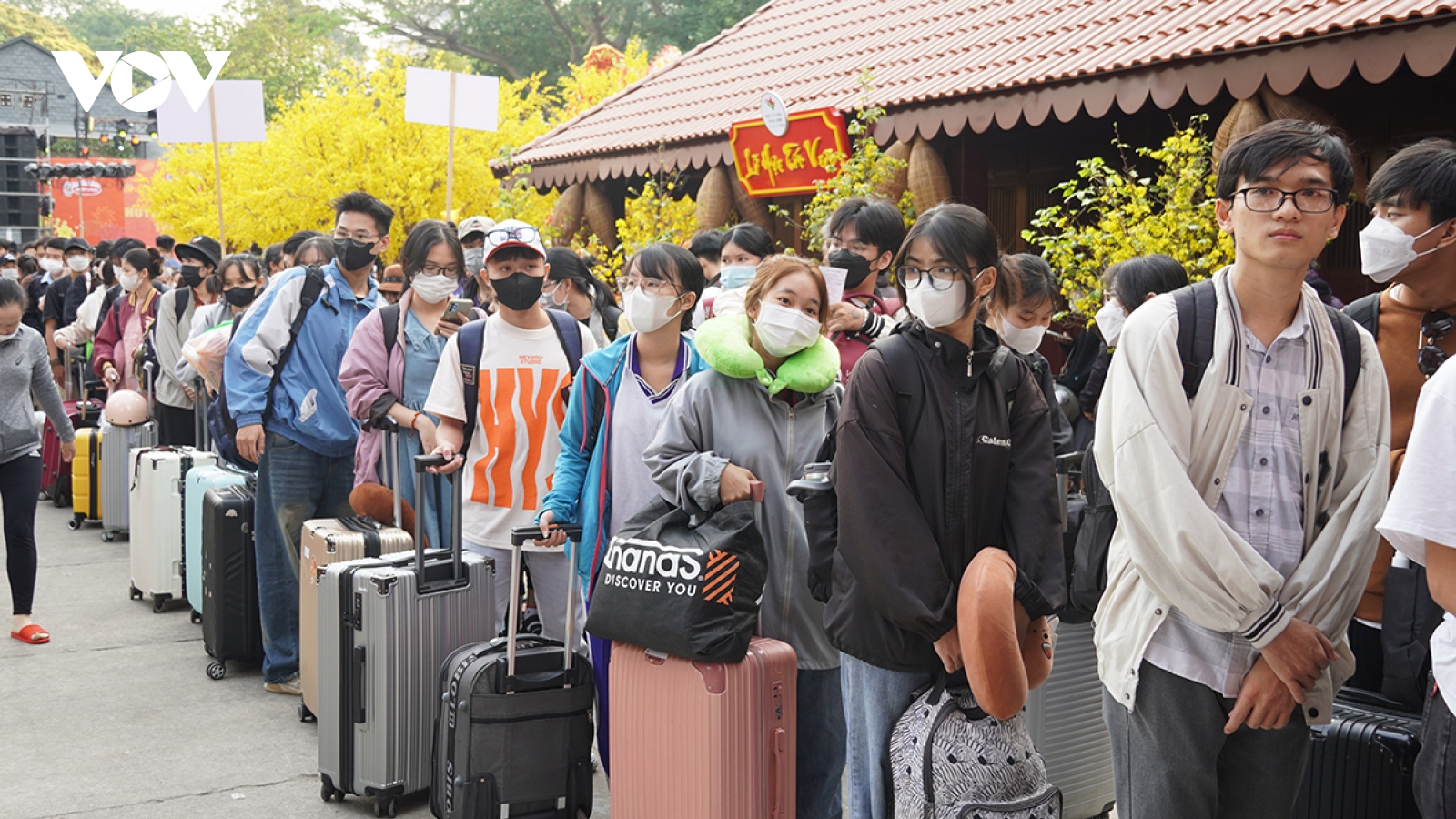 Khởi hành “Chuyến xe mùa xuân” đưa sinh viên, NLĐ tại TP.HCM về quê đón Tết