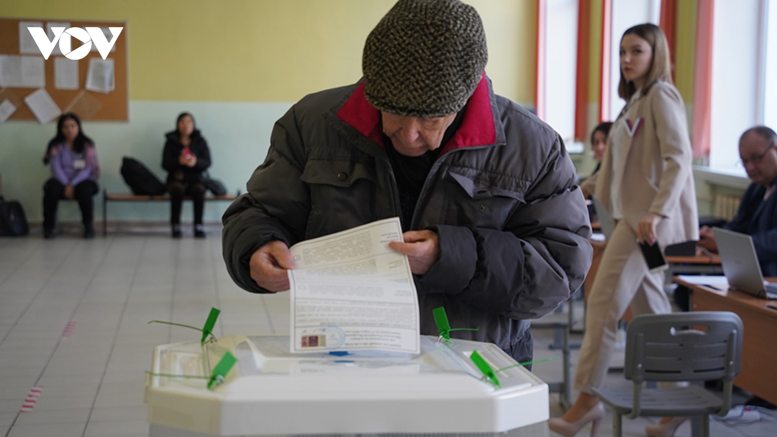 Ngày thứ 2 bầu cử Tổng thống Nga: Tỷ lệ cử tri đi bầu vượt trên 55%