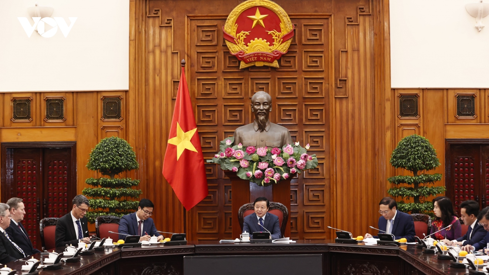 Phó Thủ tướng Trần Hồng Hà tiếp các nhà khoa học quốc tế về môi trường