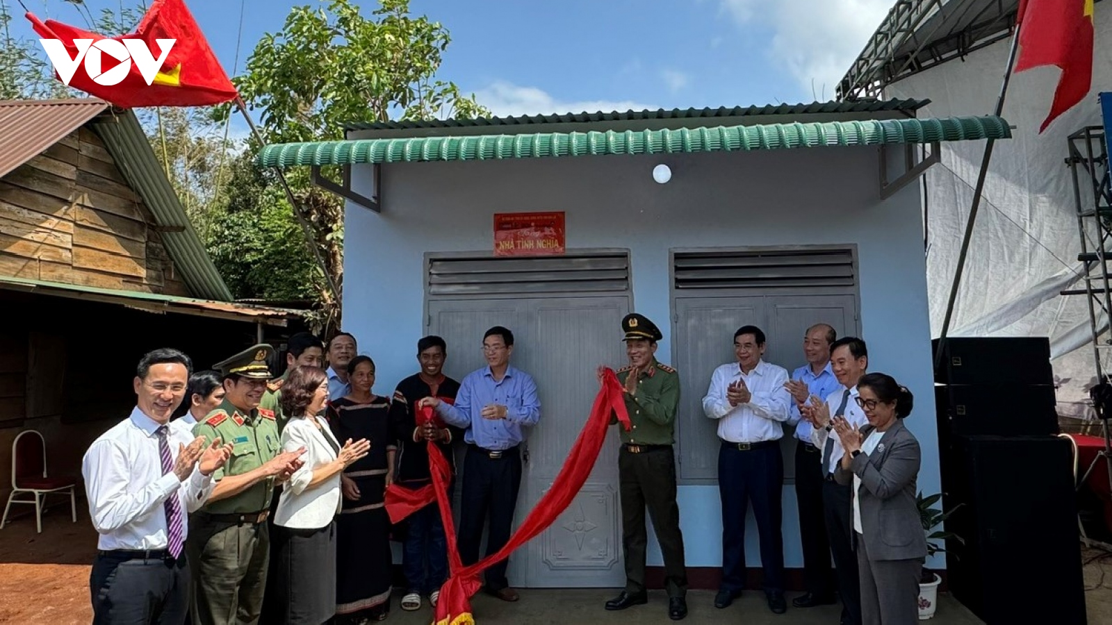 Bộ Công an triển khai xây tặng 1.200 căn nhà hỗ trợ hộ nghèo ở Đắk Lắk
