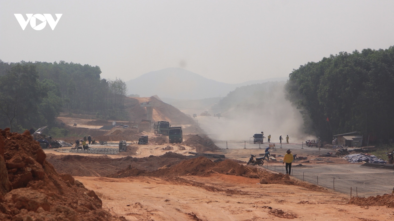 Quảng Bình thiếu 1 triệu mét khối cát phục vụ cao tốc Bắc Nam