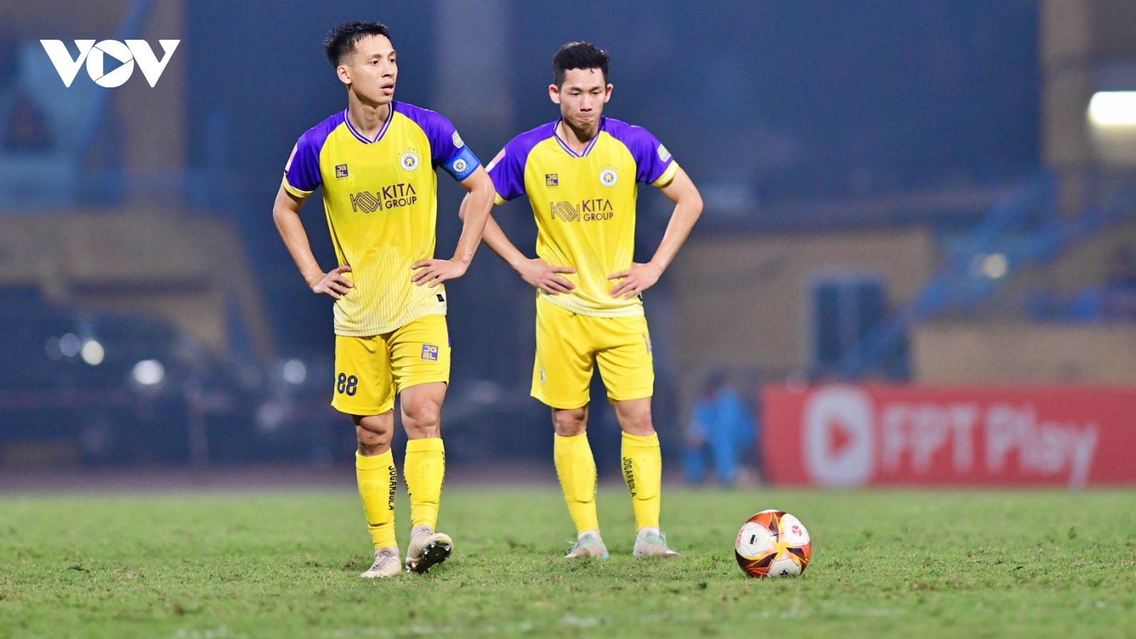 Hà Nội FC ghi điểm với CĐV vụ việc liên quan tới sân Hàng Đẫy