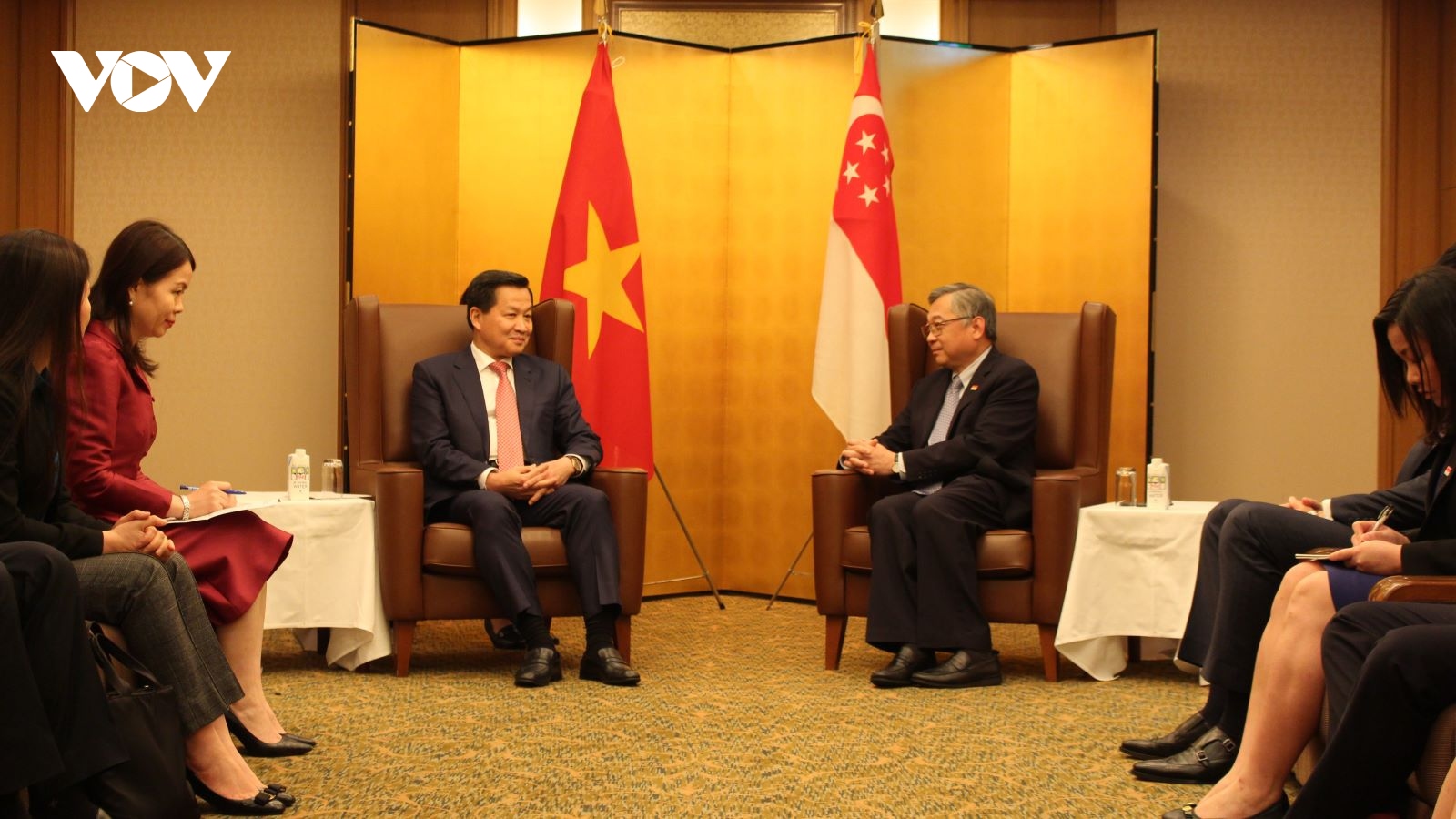 Phó Thủ tướng Lê Minh Khái tiếp xúc song phương bên lề Hội nghị Tương lai châu Á