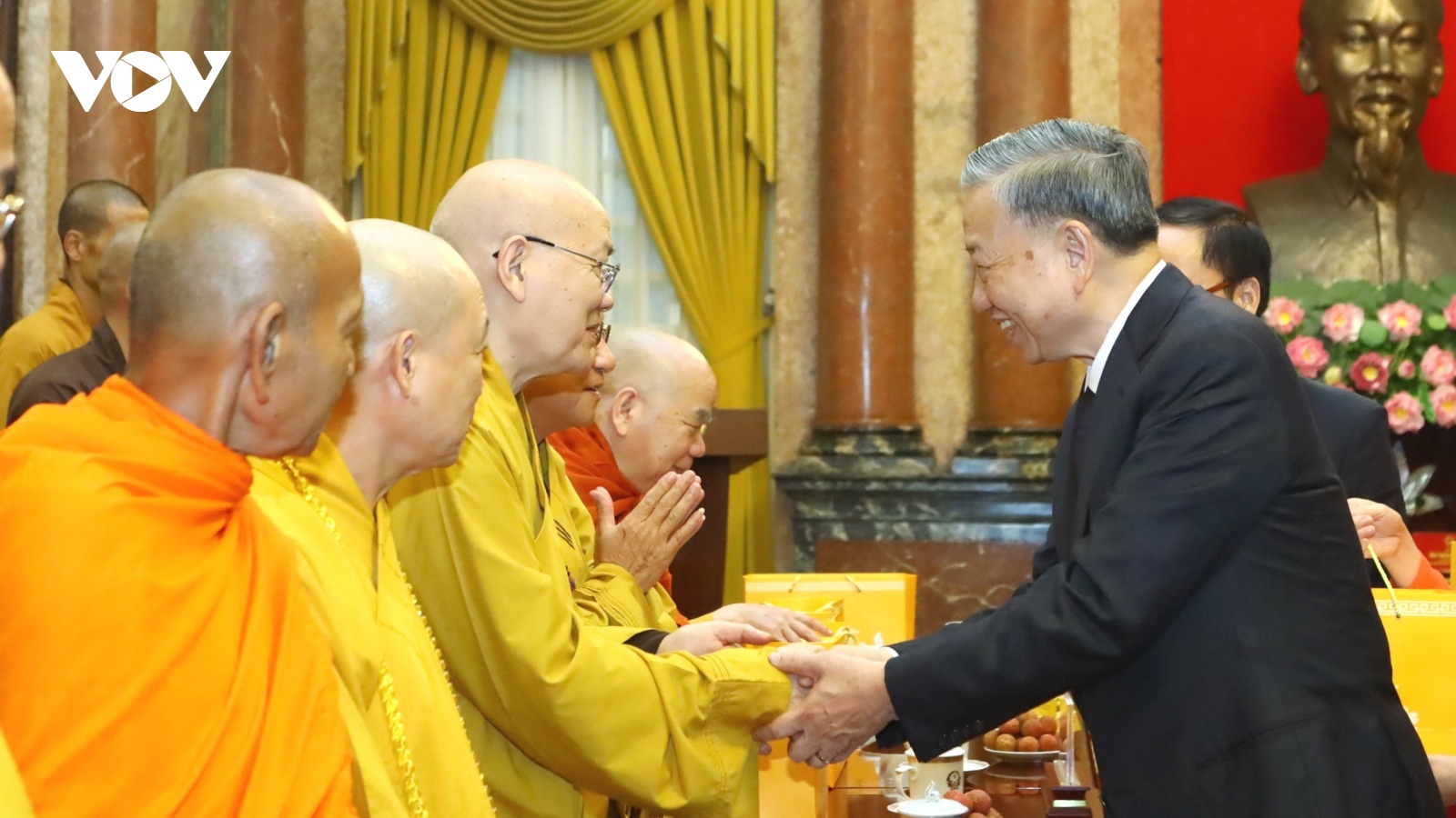 Chủ tịch nước Tô Lâm gặp mặt lãnh đạo, chức sắc 43 tổ chức tôn giáo