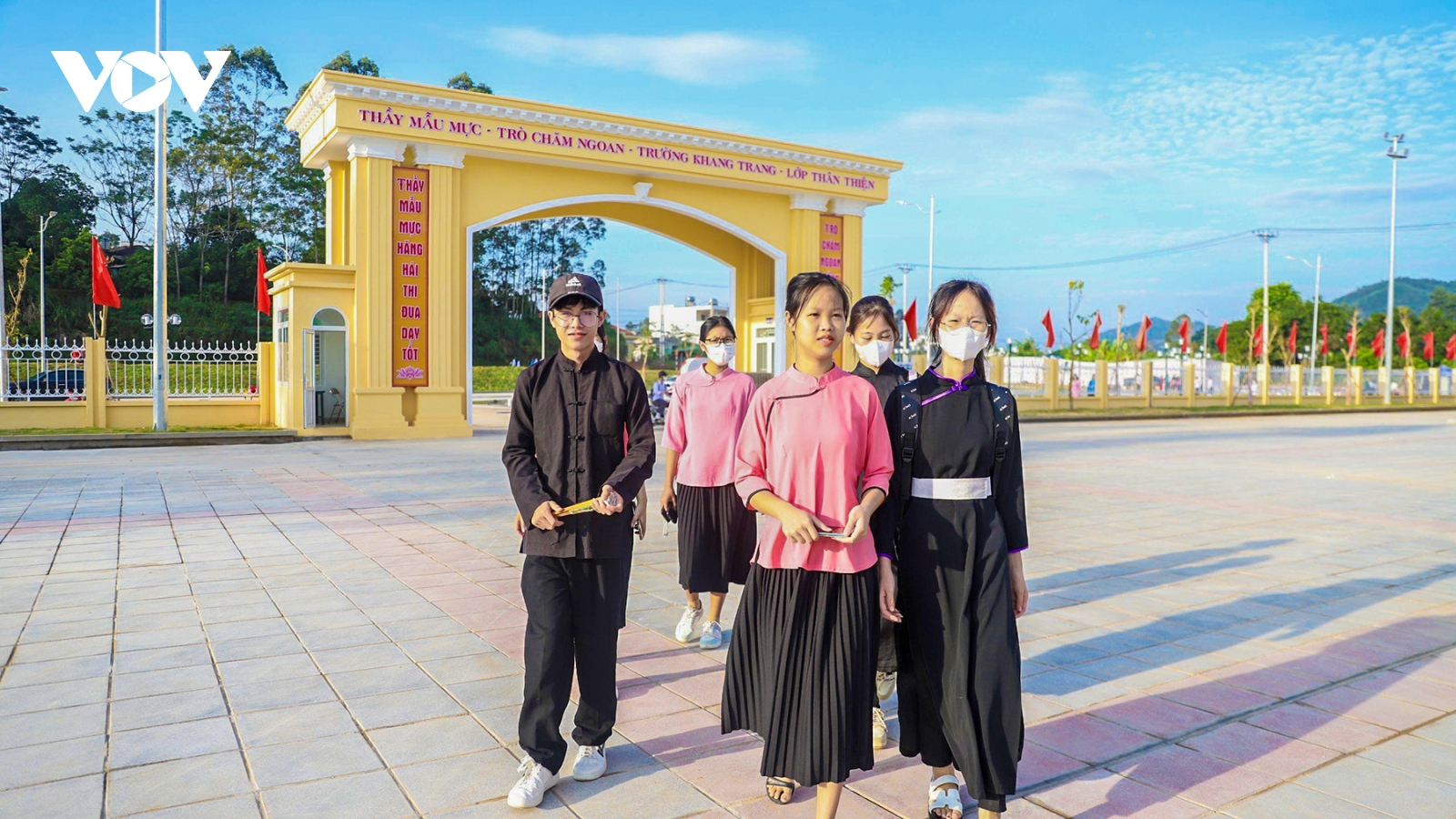 Thêm biên chế, hợp đồng lao động cho cơ sở giáo dục tại Quảng Ninh