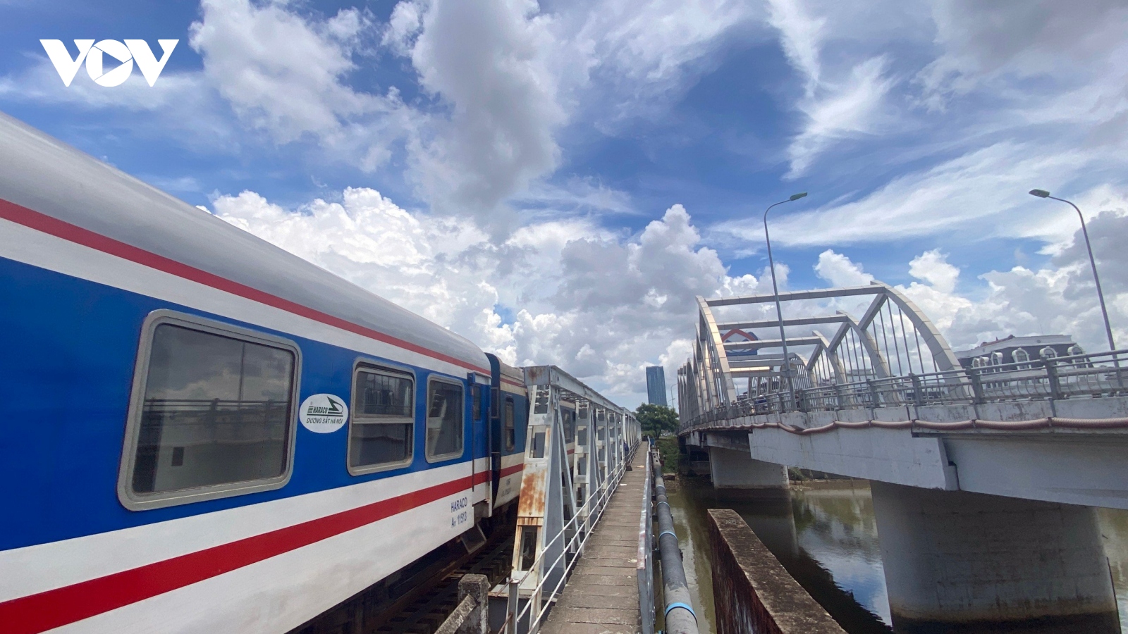 Khắc phục sự cố cầu đường sắt, tàu hoả Hà Nội – Hải Phòng lưu thông bình thường