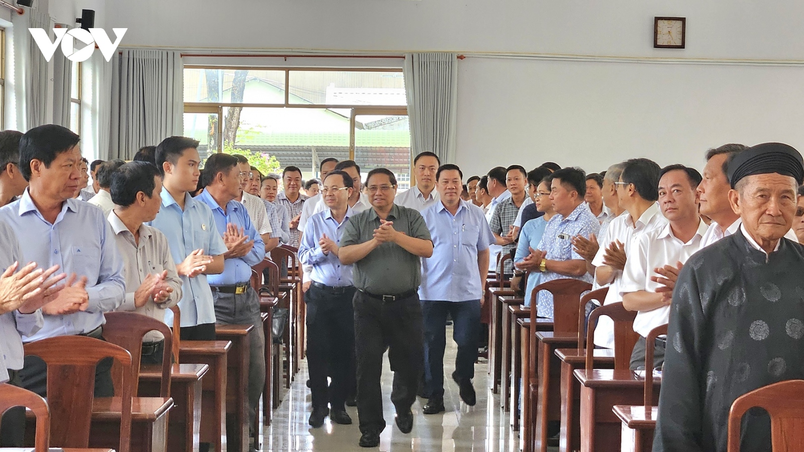 Thủ tướng Phạm Minh Chính tiếp xúc cử tri Thành phố Cần Thơ sau kỳ họp thứ 7