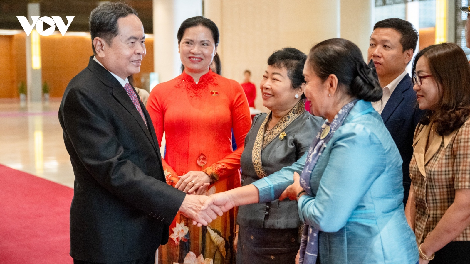 Chủ tịch Quốc hội tiếp các đại biểu hội phụ nữ và nữ doanh nhân Lào và Campuchia