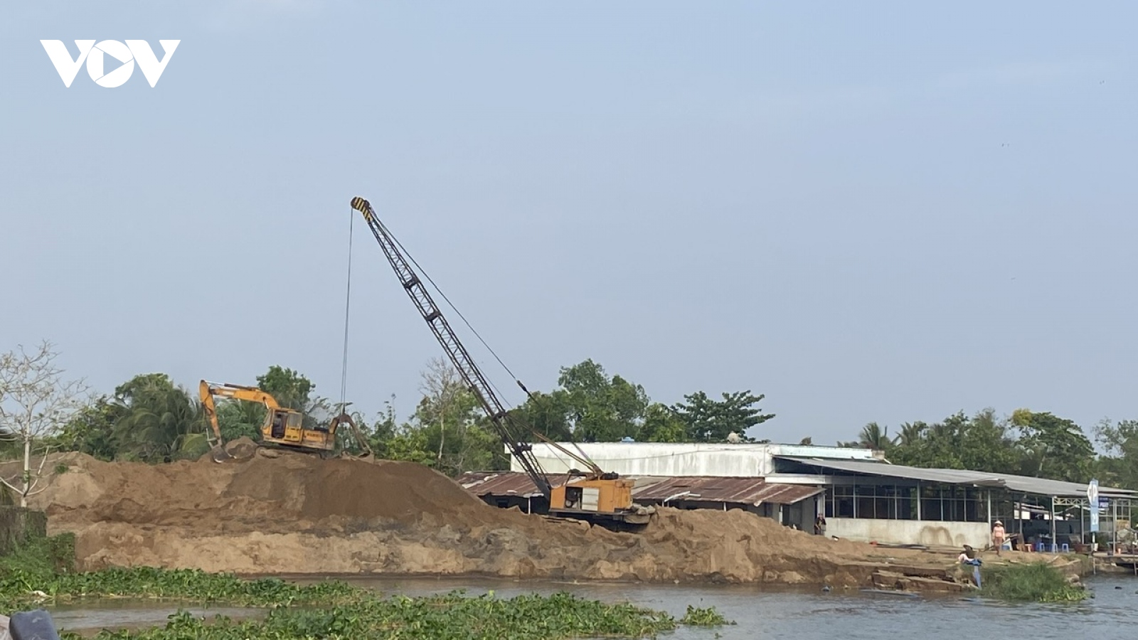 Tiền Giang tiến hành khai thác các mỏ cát phục vụ dự án vành đai 3 - TP. HCM