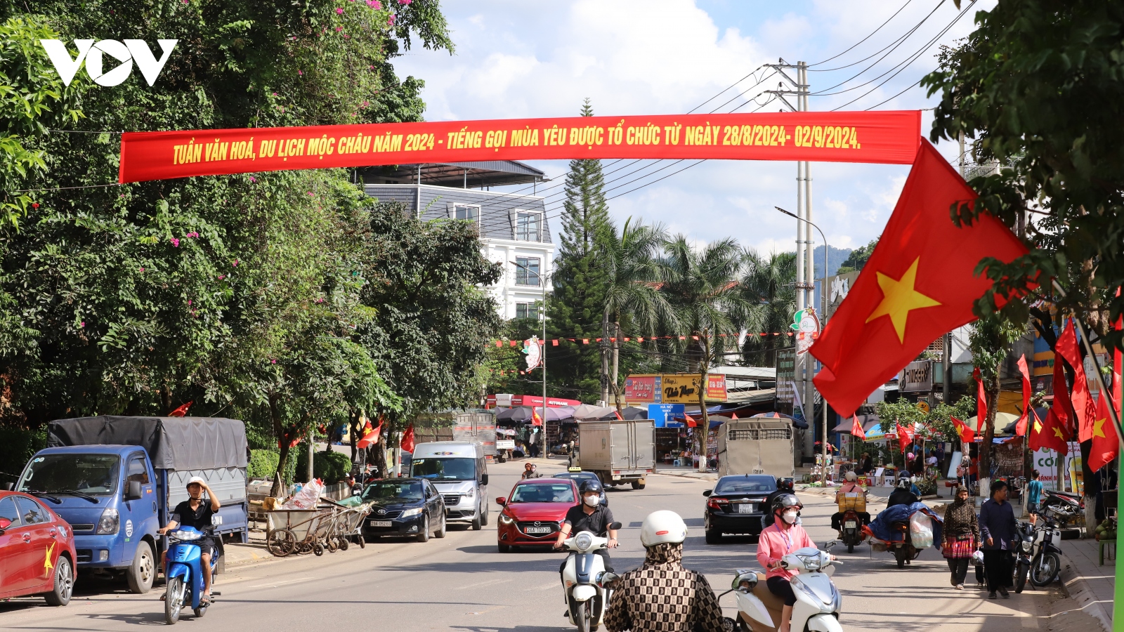 Cao nguyên Mộc Châu tưng bừng đón tết Độc lập