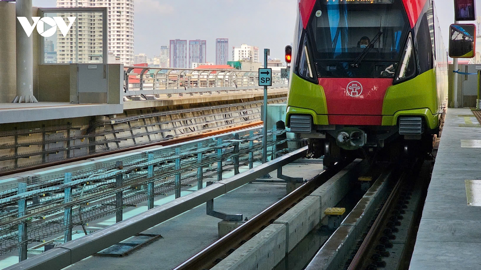 Cận cảnh Metro Nhổn - Ga Hà Nội trước ngày vận hành