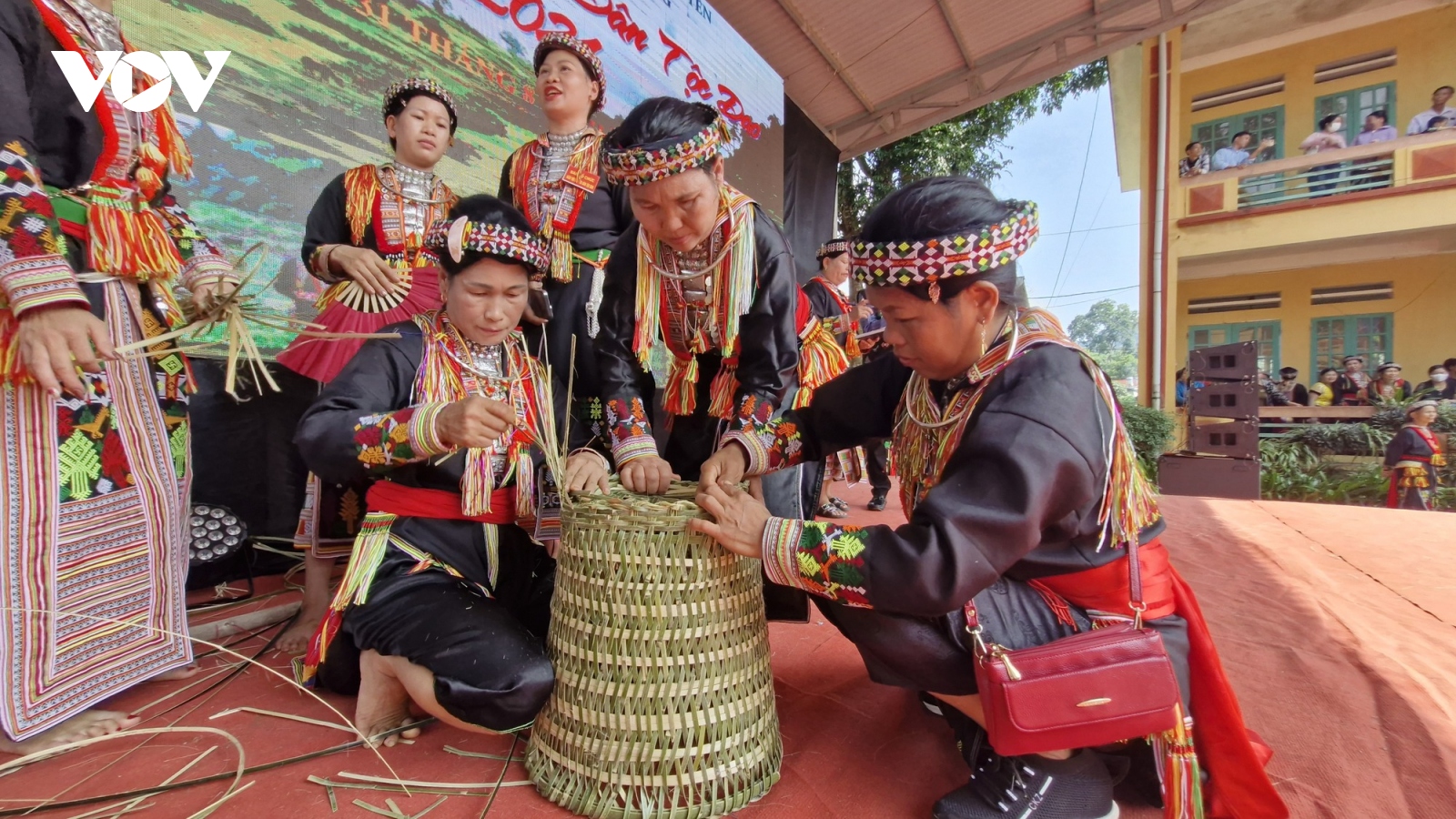 Đặc sắc Ngày hội văn hóa dân tộc Dao lần II tại Yên Bái