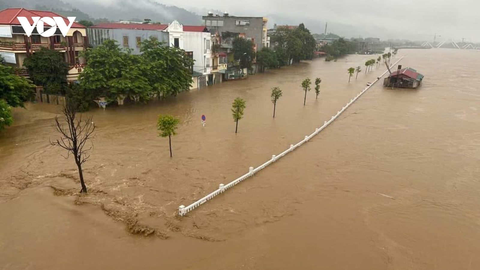 Ngập úng, sạt lở khắp nơi ở Lào Cai khiến công tác khắc phục gặp nhiều khó khăn