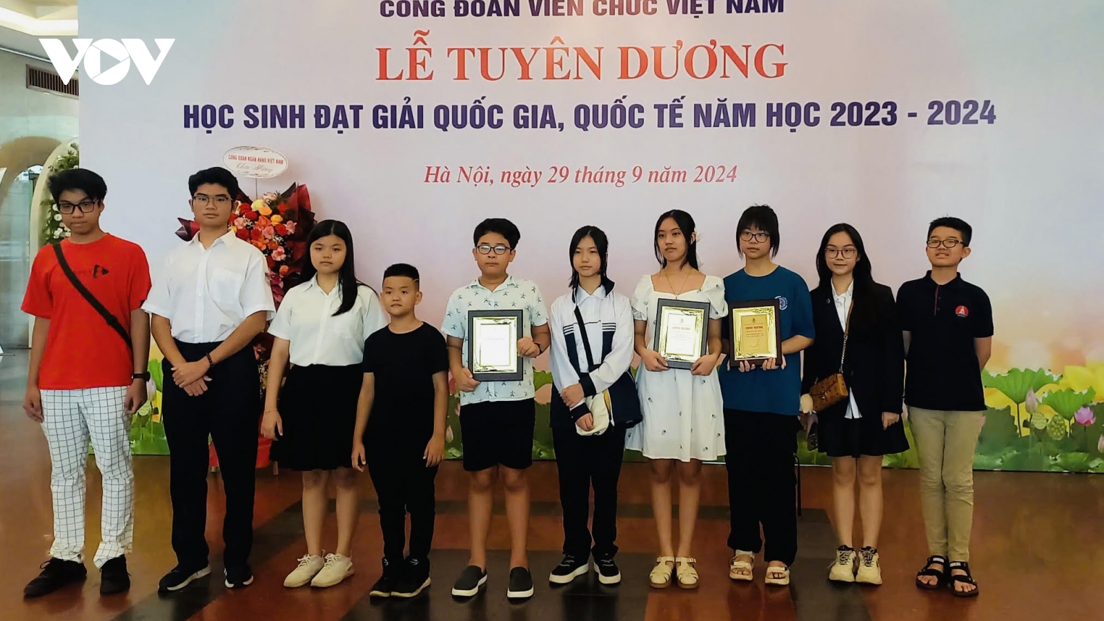 Tuyên dương 1.380 học sinh đạt giải quốc gia, quốc tế năm học 2023 – 2024