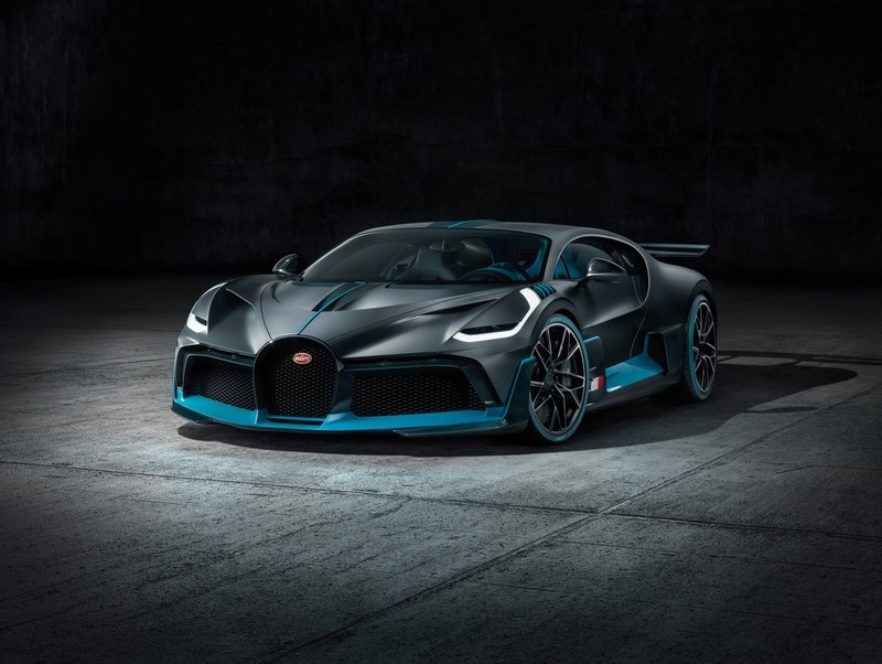 Mẫu Bugatti Divo đầu tiên sẽ được bán ra với mức giá hơn 5,4 triệu USD