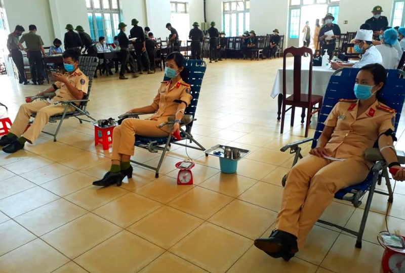 Hơn 1.700 đơn vị máu tình nguyện trong tháng cách ly tại Đắk Lắk