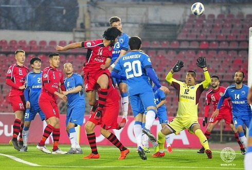 Vừa khởi tranh, giải bóng đá Tajikistan đã hoãn vì lo ngại Covid-19