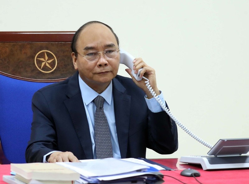 Thủ tướng Nguyễn Xuân Phúc điện đàm với Thủ tướng Liên bang Nga