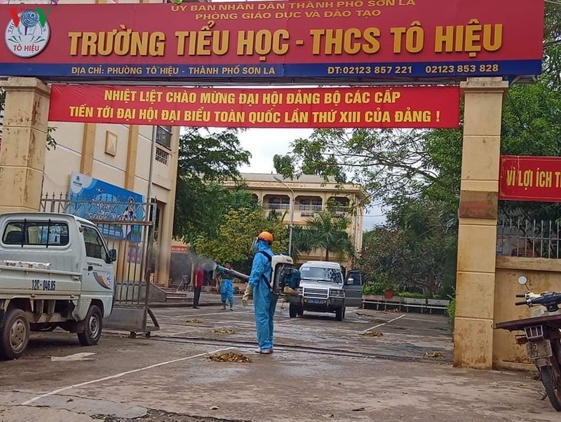 Thành phố Sơn La khử khuẩn, đảm bảo an toàn cho học sinh trở lại trường