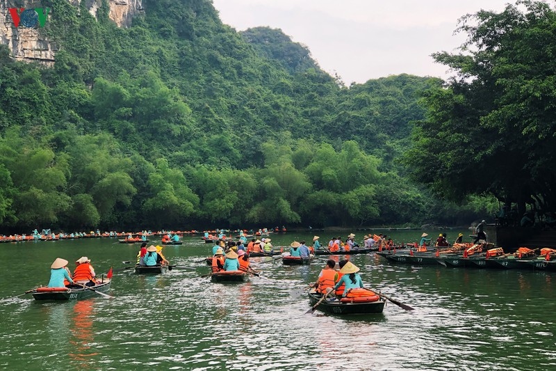 Triển khai chương trình Du lịch Việt Nam an toàn để thu hút du khách Thể hiện