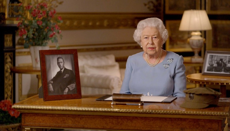 Nữ hoàng Anh: “Không từ bỏ, không tuyệt vọng” dù chiến tranh hay Covid-19