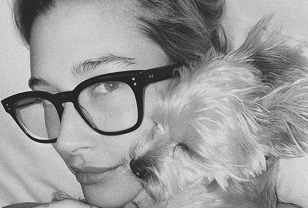 Justin Bieber bất ngờ khoe ảnh vợ xinh đẹp ôm cún cưng trên Instagram