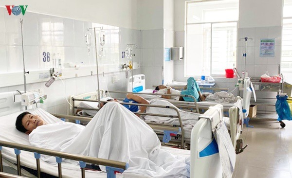 230 người ở Đà Nẵng nhập viện do ngộ độc thực phẩm từ đồ ăn chay