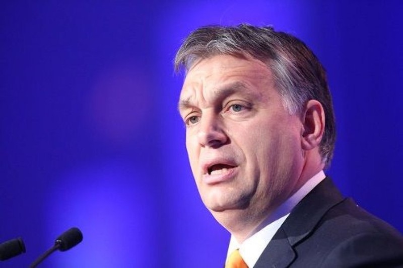 Hungary bắt giữ đối tượng phát tán tin giả về dịch bệnh