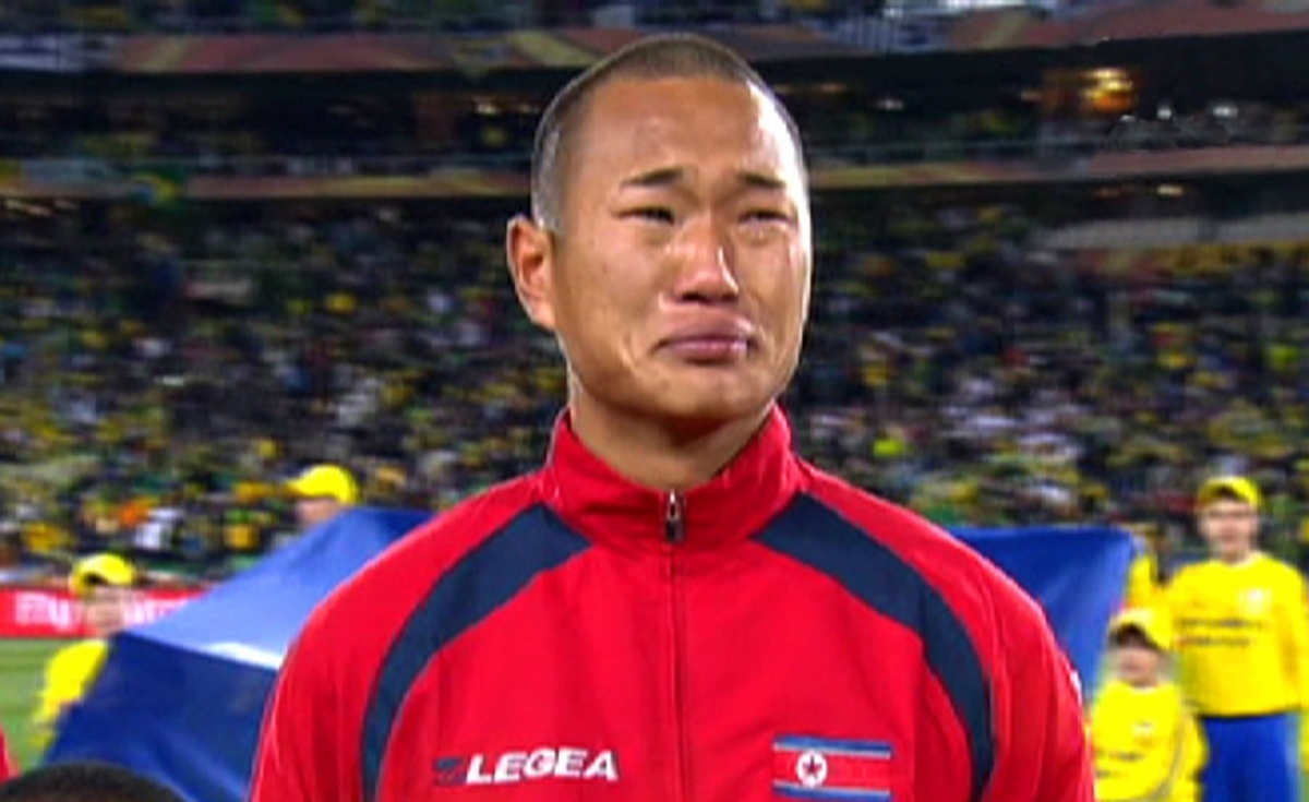 Ngày này năm xưa: Cầu thủ Triều Tiên bật khóc ở World Cup 2010
