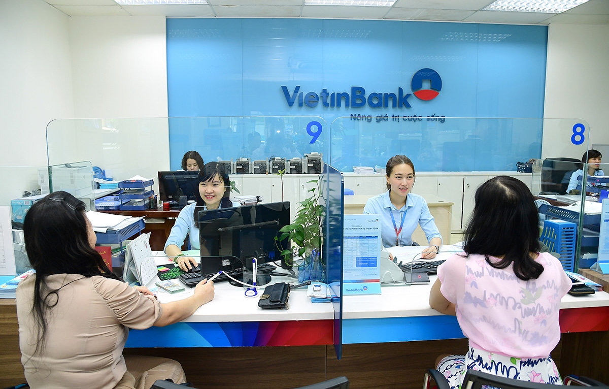 VietinBank ưu tiên nguồn lực hỗ trợ DN, người dân khôi phục sản xuất