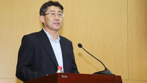 Giám đốc CDC Trung Quốc tiêm vaccine phòng Covid-19