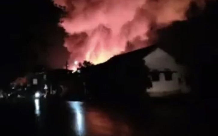 Cháy chợ biên giới Việt - Lào tại tỉnh Savanakhet gây thiệt hại nặng