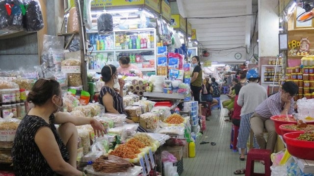 Giao dịch mua - bán tại Đà Nẵng phải đảm bảo khoảng cách tối thiểu 1m