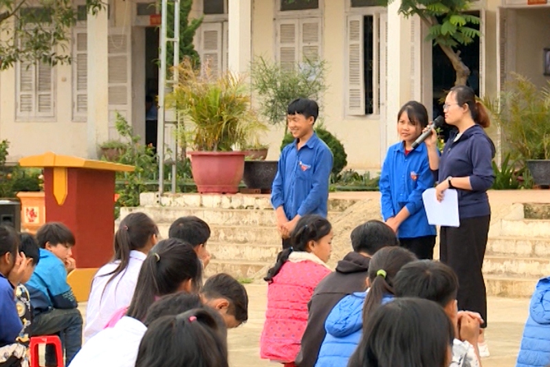 Giáo dục giới tính học đường- giải pháp ngăn chặn tảo hôn ở Lai Châu
