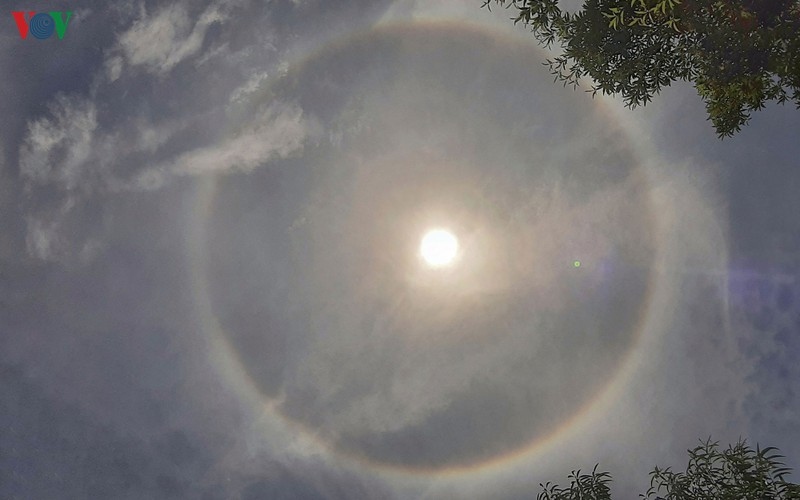 Xuất hiện hiện tượng thiên nhiên kỳ thú Quầng mặt trời ở Điện Biên