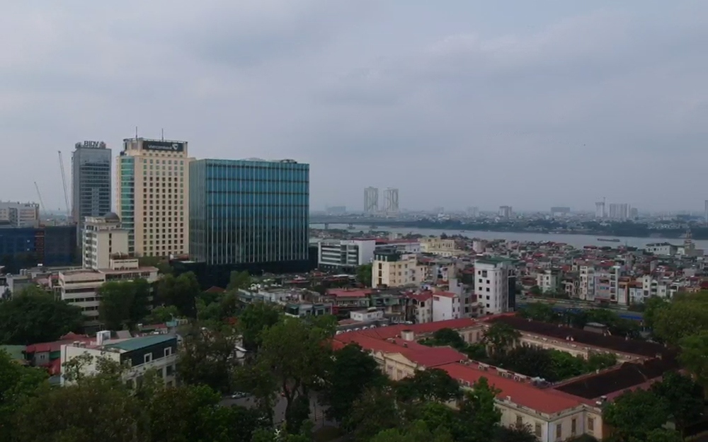 Hà Nội chưa thể làm đê hai bên bờ sông Hồng và di dời 900.000 dân