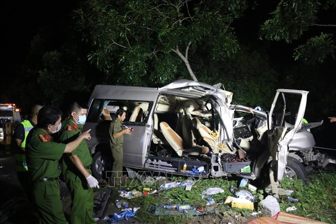 Phó Thủ tướng chỉ đạo điều tra vụ TNGT làm 8 người chết ở Bình Thuận